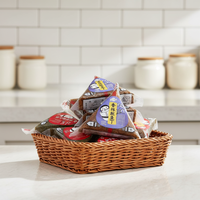 Gefrorene Onigiri im Großhandel, mikrowellengeeignete japanische dreieckige Reisbällchen, verzehrfertiger Snack für Convenience Stores, Catering.