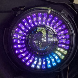 Projecteurs LED ronds de 7 pouces, feux de jour RGB avec effet de poursuite, fonctions de clignotants blancs + ambre pour Jeep - Product Image 1