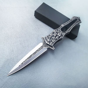 Cuchillo de caza de acero inoxidable con punta curva, mango de madera y diseño de hoja grabada para uso en exteriores - Product Image 2