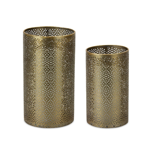 Ensemble de bougeoirs dorés perforés de qualité supérieure, style antique, en métal artisanal, pour la décoration. - Product Image 2