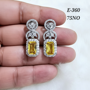 Pendientes de citrino amarillo de moda hechos a mano de lujo con gota de perno de diamante colgante en latón para joyería de mujer - Product Image 1
