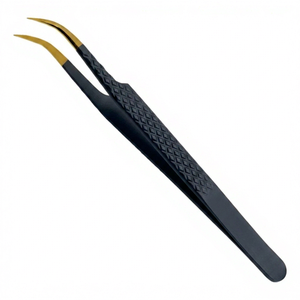 Pince à épiler classique en titane plasma Dolphin en forme de L, anti-magnétique, en acier inoxydable de qualité supérieure, avec pointe diamantée noire dorée de 12 mm - Product Image 4