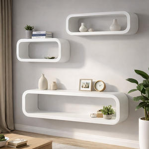 رف حائط خشبي عائم بيضاوي الشكل لتوفير المساحة وتخزين الأغراض، تصميم بسيط وأنيق للديكور المنزلي - Product Image 3