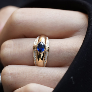 Aazuo Bague Cocktail Classique en Or Massif 18K avec Saphir Taille Princesse, Diamants Pavés, Forme Géométrique, Bijou de Luxe Unisexe pour Fiançailles - Product Image 6