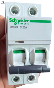 Interruptor de Circuito en Miniatura IC65N, Dispositivo de Distribución Eléctrica con Protección Contra Sobrecarga y Cortocircuito - Product Image 1