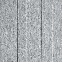 Dalles de moquette en polypropylène rayées 50x50 au design moderne, avec support bitumé, modulaires pour bureaux, maisons et hôtels