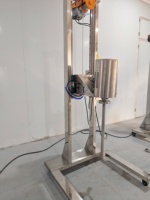 Machine de dispersion à grande vitesse pour l'encre, la peinture et les mélanges chimiques avec agitation à cisaillement élevé et dispersion rapide