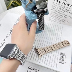 Bracelet de <span class=keywords><strong>montre</strong></span> intelligente en métal brillant avec diamants de luxe Upro pour Apple Watch, compatible avec les charms, pour femmes, compatible avec les modèles Iwatch 8, 7, 6, 5. - Product Image 5