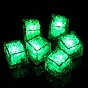 ไฟ LED ลูกบาศก์น้ำแข็งหลากสี กระพริบเร็ว-ช้า ไฟ LED ประดับน้ำแข็ง ไฟ LED ลูกบาศก์น้ำแข็งสำหรับงานปาร์ตี้ บาร์ คริสต์มาส - Product Image 4