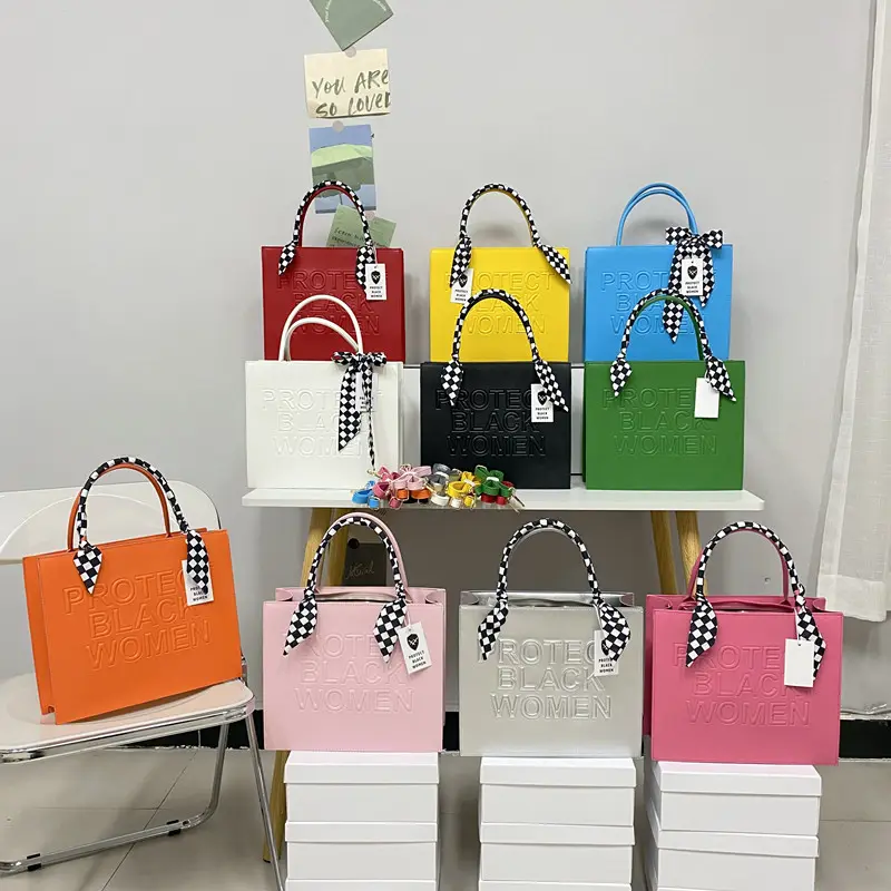 Bolsa de mão de grande capacidade feminina, bolsa feminina modelo de couro com alça carteiro e alça de mão inspirada em modelos de 2022