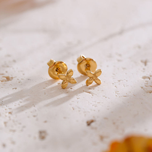 Orecchini da <span class=keywords><strong>donna</strong></span> XY 5493 mini, molto piccoli, versatili, eleganti, in acciaio inossidabile, a forma di cuore, stella, fiore e rotondi, impermeabili. - Product Image 3