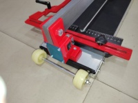 Machine à découper les carreaux en céramique de haute qualité MT330 pour couper les grands carreaux et les multiples spécifications peuvent être exportées