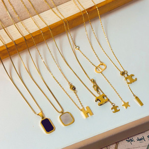 Collier chaîne de clavicule en acier inoxydable plaqué or véritable, tendance et polyvalent, vente chaude 2025 - Product Image 2