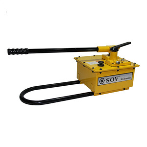 Pompe à huile hydraulique manuelle P462 avec une capacité de 7,4 L - Product Image 4