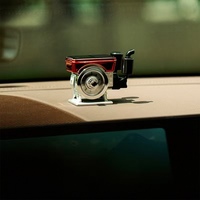 Rafraîchisseur d'air solaire pour voiture-Diffuseur de voiture élégant et durable avec décoration de robot mignon pour soulager la fatigue de la conduite-Durable