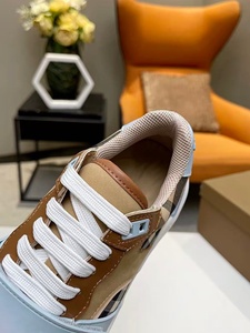 Chaussures de tennis à semelle épaisse tendance en gros, chaussures de sport respirantes et stylées, chaussures de marche décontractées - Product Image 5