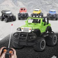 Jouet de célébrité Internet Mini voiture modèle RC avec chargeur 1/43 Radio télécommandé véhicule tout-terrain pour enfant