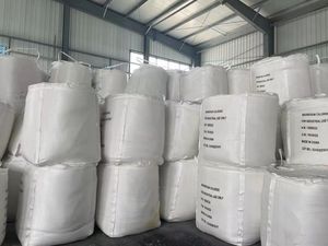 <span class=keywords><strong>Chlorure</strong></span> <span class=keywords><strong>de</strong></span> magnésium <span class=keywords><strong>de</strong></span> qualité alimentaire en poudre <span class=keywords><strong>ou</strong></span> en flocons pour la fonte <span class=keywords><strong>de</strong></span> la neige et les applications industrielles chimiques - Product Image 2