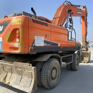 รถขุดไฮดรอลิกตีนตะขาบ DOOSAN 210 มือสอง ผลิตในเกาหลีใต้ ขายดี บุ้งกี๋ 1.05 ลิตร ปั๊มมอเตอร์ประสิทธิภาพสูง รุ่นปี 2023 - Product Image 1