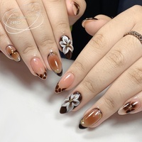 Faux ongles à presser, longs, forme amande, marron, French manucure, motif floral 3D, imprimé léopard, clous dorés, couverture complète, nail art
