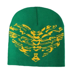 Yeni üretim kadınlar örme kazak şapka erkekler kalp şeklinde kafatası jakarlı örme şapka bere