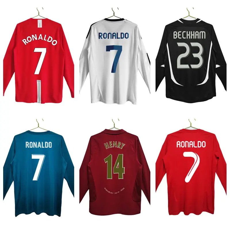 Vente en Gros de Maillot de Football Rétro de Haute Qualité avec Numéro de Nom T-shirt Vintage Ronaldo #7 Vêtements de Football pour Hommes