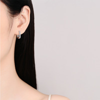 ANNOMYS SMTC320 Boucles d'oreilles créoles tendance en argent sterling 925 plaqué platine avec double rangée de moissanite géométrique et manchettes d'oreille