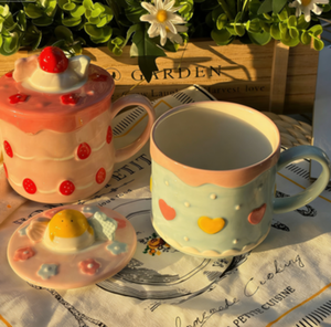Taza de Cerámica <span class=keywords><strong>Lolita</strong></span> con Tapa para Niñas, Diseño de Fresa en Relieve Bajo Vidriado, Forma de Corazón - Product Image 2