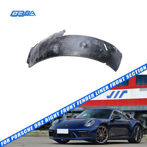 Revêtement d'habillage de passage de roue avant droit d'occasion d'origine de haute qualité pour Porsche 992 992581330 - Product Image 1