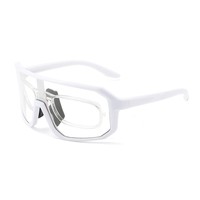 Lunettes de cyclisme sportives résistantes au vent et au sable, compatibles avec les lunettes de vue, design tendance pour la randonnée, le ski et les activités de plein air