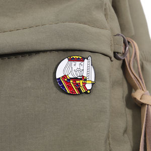 Bermain kartu Enamel pin kustom Poker Raja Ratu Spade hati bros klub kerah Lapel lencana hadiah perhiasan - Product Image 3