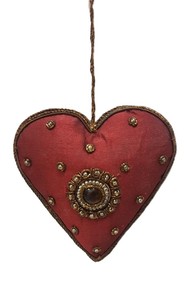 Adorno de pared con forma de corazón de terciopelo hecho a mano, decorado con bordado tradicional Zari, Sudha Pennathur, adorno de corazón rojo. - Product Image 6
