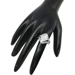 Bague en diamant taille princesse, sertie de baguettes en chevron, pour femme, or blanc 14 carats - Product Image 5