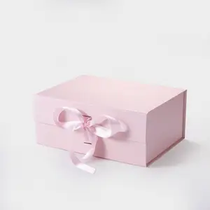 Boîte pliante cadeau magnétique profonde A5 en carton rigide rose blush personnalisée avec ruban interchangeable