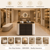 Armoire à bijoux en cuir crème, directement de l'usine, avec dessus en verre trempé fumé, éclairage LED et rangement écologique
