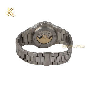 Reloj de diamantes Moissanite en negrita con correa gruesa de esfera grande y estilo completamente helado para una máxima atención y estilo callejero - Product Image 4