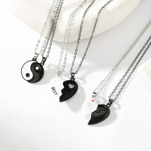Collier pendentif cœur Yin Yang Tai Chi unisexe, bijoux culturels à porter au quotidien - Product Image 1