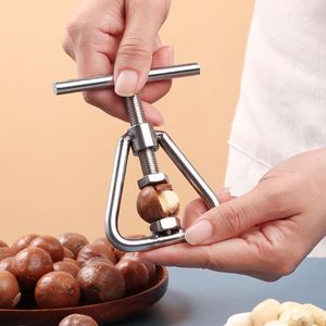 Décortiqueur de noix de macadamia en métal pour la cuisine - Product Image 2