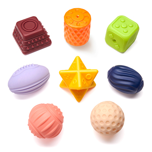 Tumama – <span class=keywords><strong>balles</strong></span> de préhension <span class=keywords><strong>sensorielles</strong></span> douces pour bébé, éducation précoce, sans BPA, formes géométriques, ensemble de plusieurs <span class=keywords><strong>balles</strong></span> texturées, jouet de bain de plage pour bébé - Product Image 1