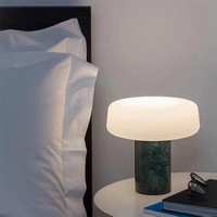 Lampe de table décorative en verre et marbre, style nordique simple, pour chambre à coucher et salon, modèle design