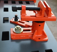 Banc de redressage de carrosserie automobile avec table de travail en tôle de manganèse 5600 mm, machine à redresser le châssis de voiture pour la réparation de collisions de véhicules