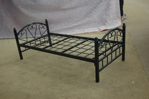 Mobilier de chambre bon marché cadre de lit en acier cadre de lit simple pour travailleur unique cadre de lit simple en acier et métal en fer forgé robuste noir - Product Image 5