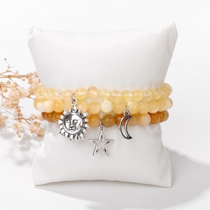 Lot de 3 Bracelets en Pierres Naturelles avec Breloques Soleil, Lune et Étoile – Bracelets Superposés pour Femme, Style Bohème, Idéal Cadeau, Vente en Gros et Personnalisation - Product Image 2