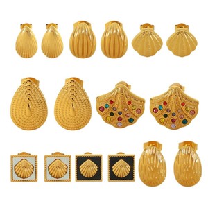 ต่างหูแบบติดหูทรงหยดน้ำสีทอง ประดับขอบทรงสี่เหลี่ยม เครื่องประดับแฟชั่นสำหรับผู้หญิง - Product Image 5