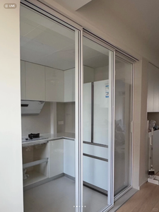 ประตูกระจกอลูมิเนียม Zcsung สำหรับระเบียง ป้องกันพายุเฮอริเคน ปิดผนึกแน่น แบบยกขึ้น-ลง และแบบเลื่อนคงที่ - Product Image 4