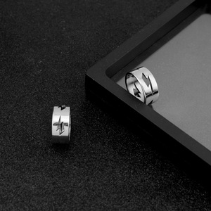 Simple Niche Design Stainless Steel Geometric Lightning Shaped Ring Hollowed Out Personalized Unisex's Rings Wholesale Jewelry - Product Image 3