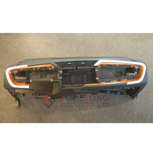 مصنع قوالب قطع غيار السيارات، قوالب لوحة القيادة البلاستيكية ABS + PC بجودة OEM 100٪، صناعة القوالب - Product Image 1