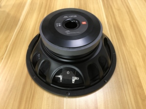 ลำโพง Kle10 ขนาด 10 นิ้ว แบบ Passive กำลังขับ 250 วัตต์ สำหรับมืออาชีพ เสียงคมชัด ความถี่สูง 80Hz-20kHz  วัสดุไม้อัดที่เป็นมิตรกับสิ่งแวดล้อม - Product Image 5