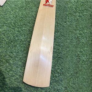 Bate de Críquet Profesional Hecho a Mano con Madera de Sauce Inglesa Seleccionada y Acabado Premium - Product Image 5