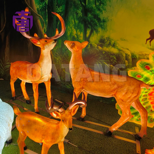 Grandes sculptures de rennes lumineuses en fibre de verre pour l'extérieur, idéales pour les centres commerciaux, les parcs et les décorations de Noël - Product Image 6